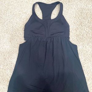 Lululemon tank Size 6